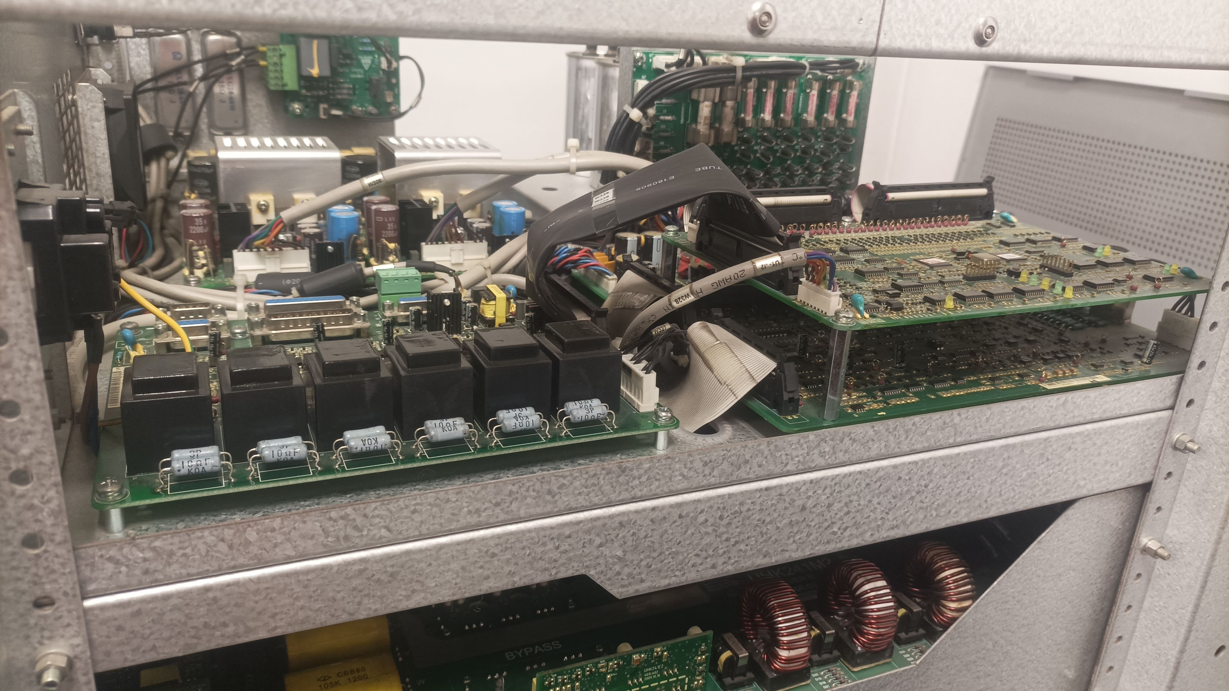 MANTENIMIENTO DE UPS DE 40KVA